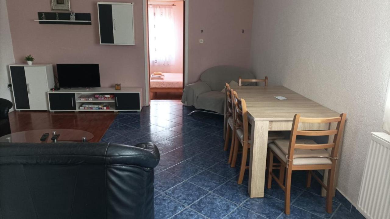 Guest House Antonela スモーヤナク エクステリア 写真